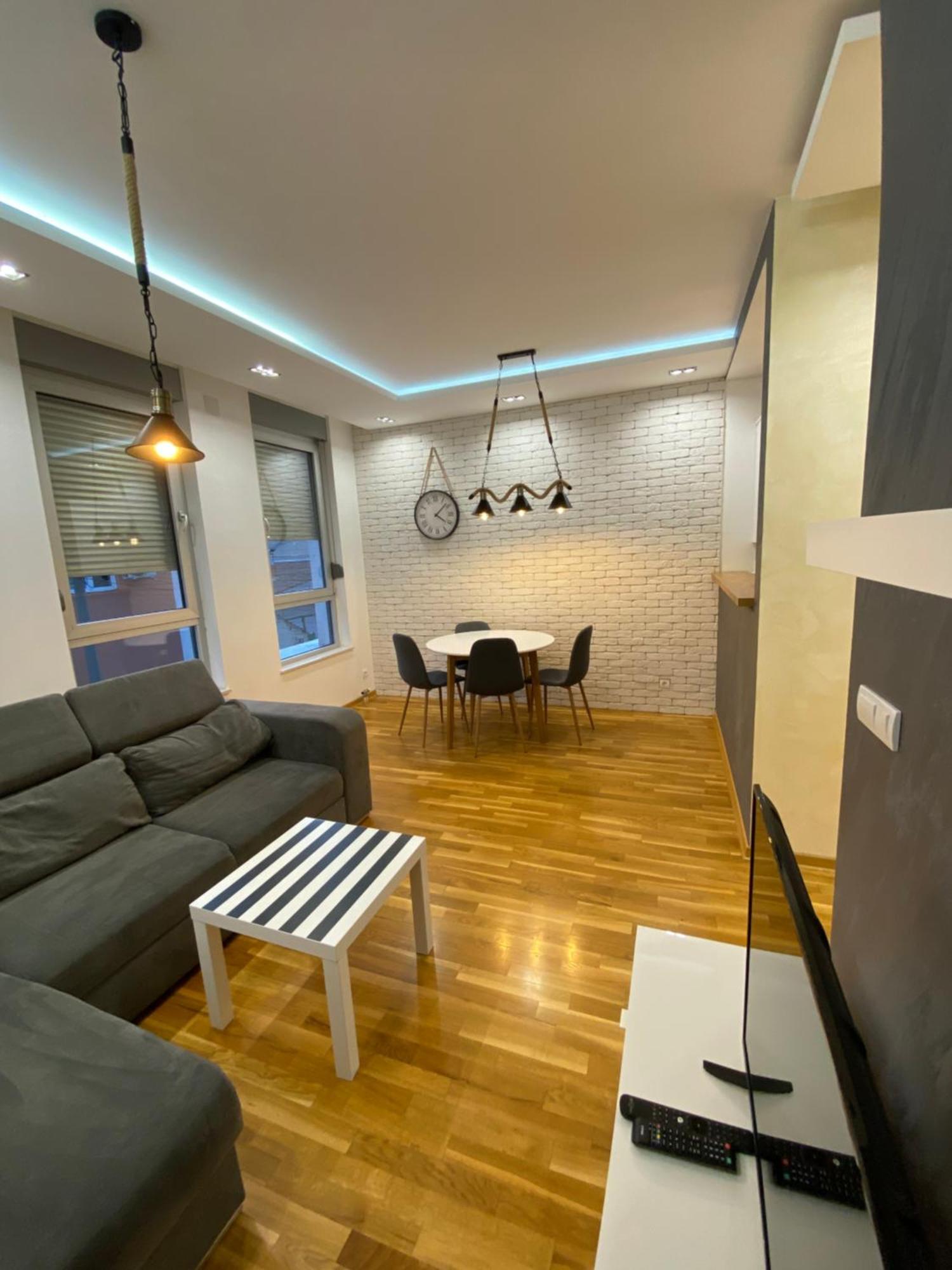 Miha Apartment Belgrado Exterior foto